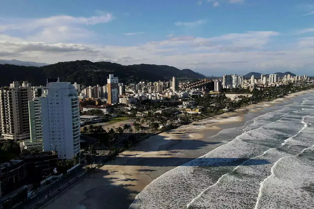 Guarujá vai cobrar taxa de até R$ 145 para entrada de carros, motos, ônibus e caminhões no litoral de São Paulo