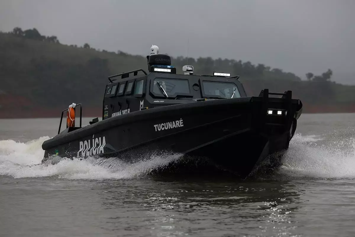 Porto de Santos receberá novas lanchas blindadas para patrulhamento no mar