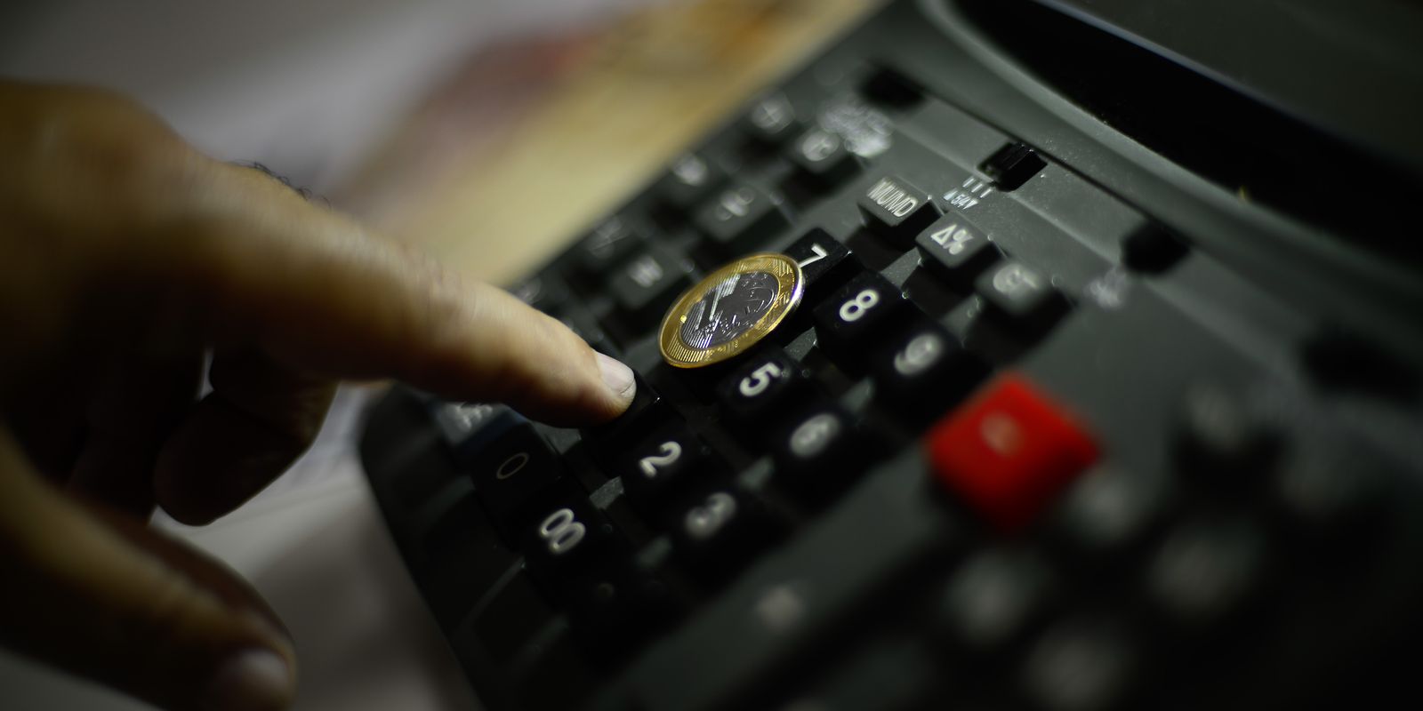 Prévia da inflação desacelera e registra alta de 0,06% em julho