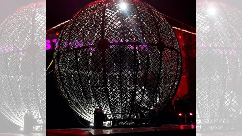 Acidente interrompe apresentação do 'Globo da Morte' em circo