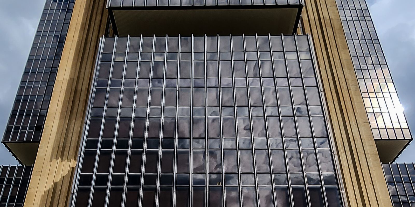 Ata do Copom indica desaceleração da inflação e reforça alerta sobre riscos fiscais