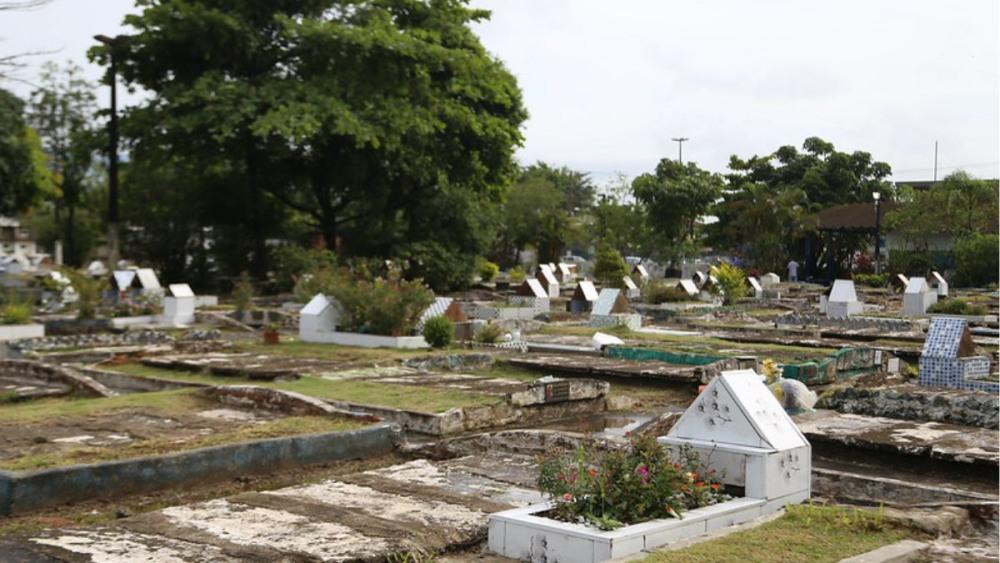 Casa de Candomblé denuncia intolerância religiosa em cemitério de Guarujá