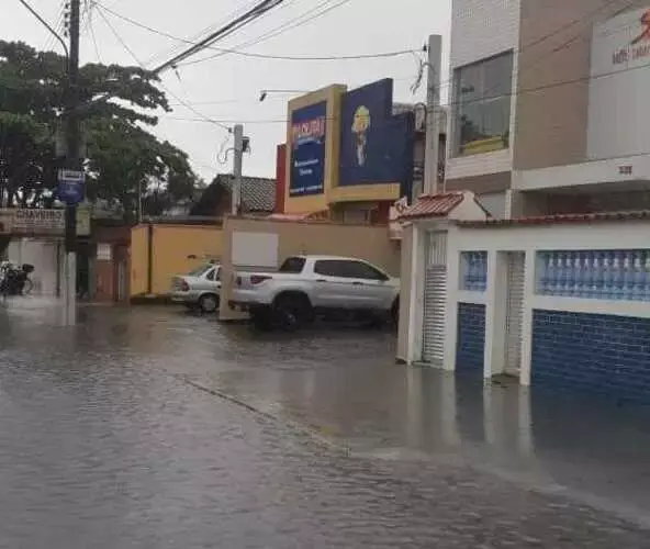Fenômeno El Niño faz Guarujá antecipar plano de prevenção contra chuva intensa no litoral de São Paulo