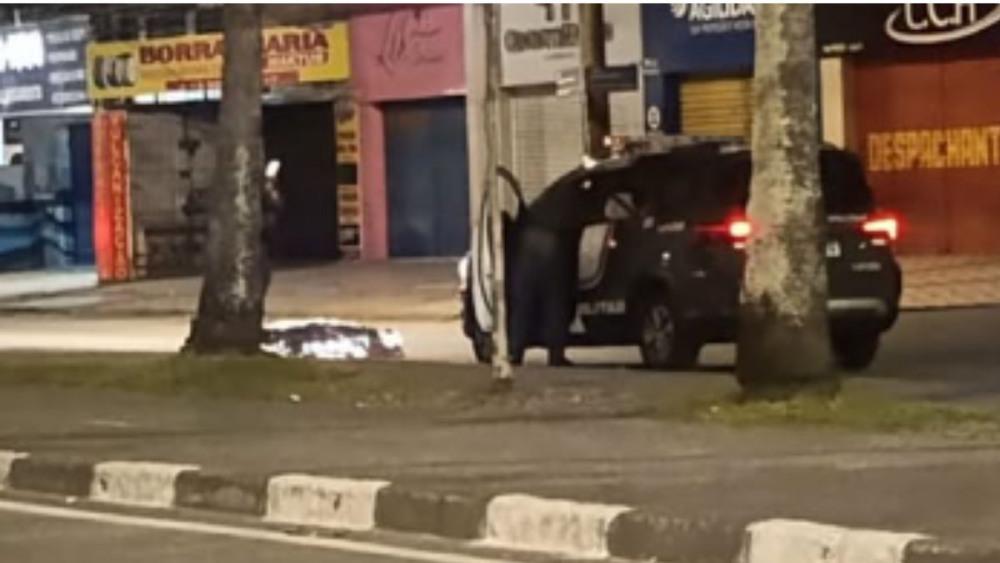 Homem é morto a pauladas durante briga em Guarujá