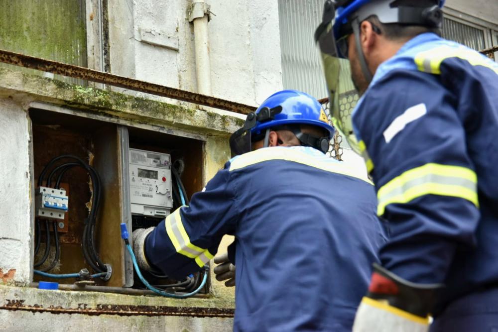 Operação identifica furto de energia em 55 imóveis na Baixada Santista