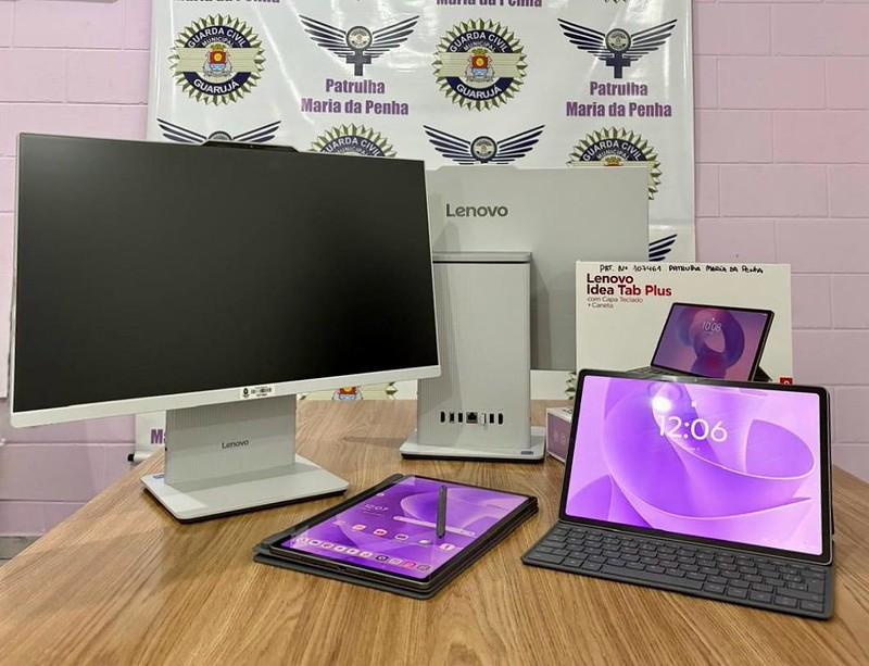 Patrulha Maria da Penha recebe novos computadores e tablets