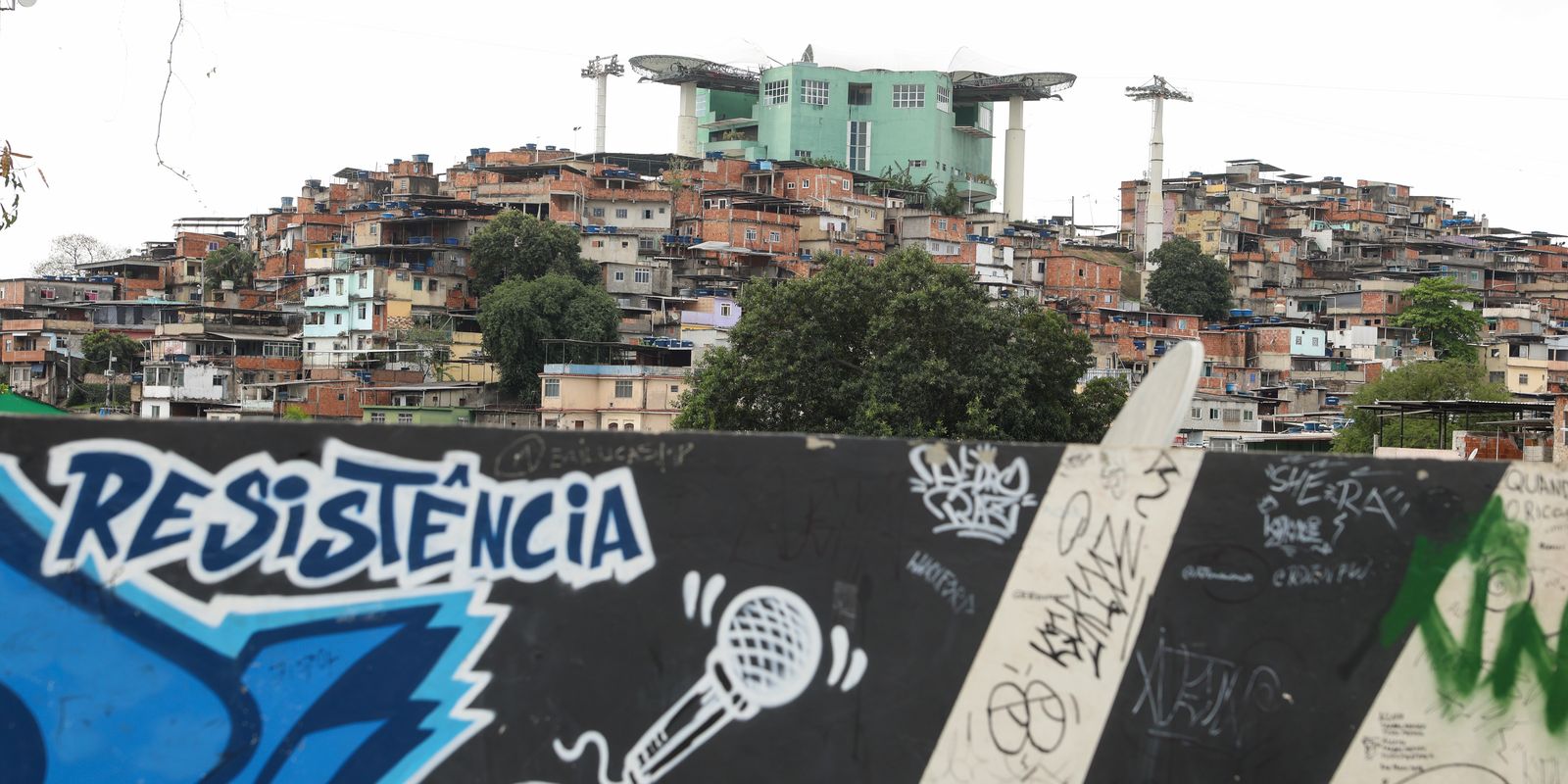 Moradores de favelas no Rio priorizam educação e trabalho nas eleições