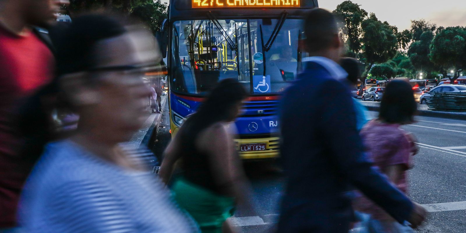 Obesidade no Brasil triplica em três décadas e atinge um quarto dos adultos
