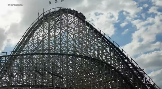 Jovem perde movimentos após andar em montanha-russa do Hopi Hari; MP investiga