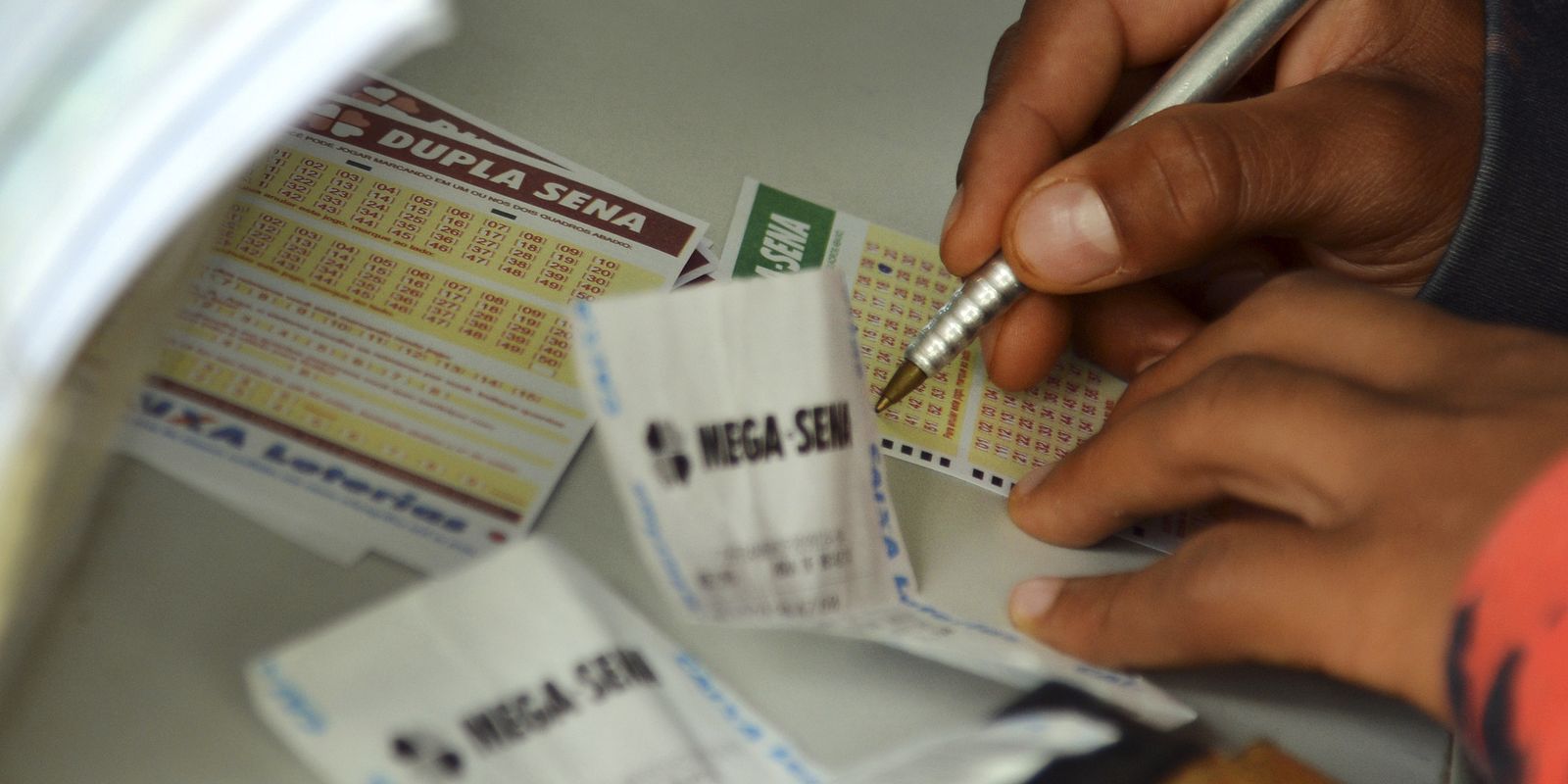 Mega-Sena pode pagar prêmio acumulado de R$ 102 milhões nesta quinta-feira
