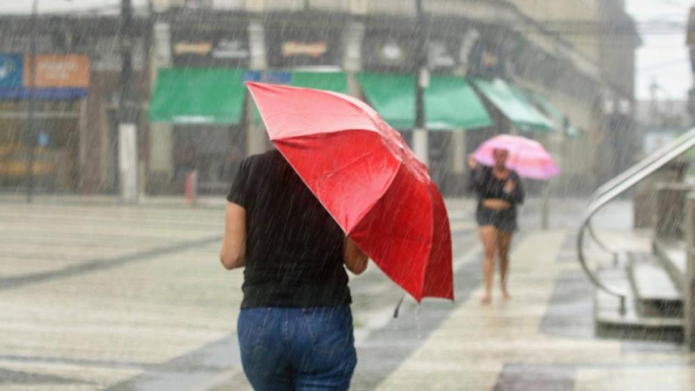 Santos registra o 3º maior acumulado de chuva em SP