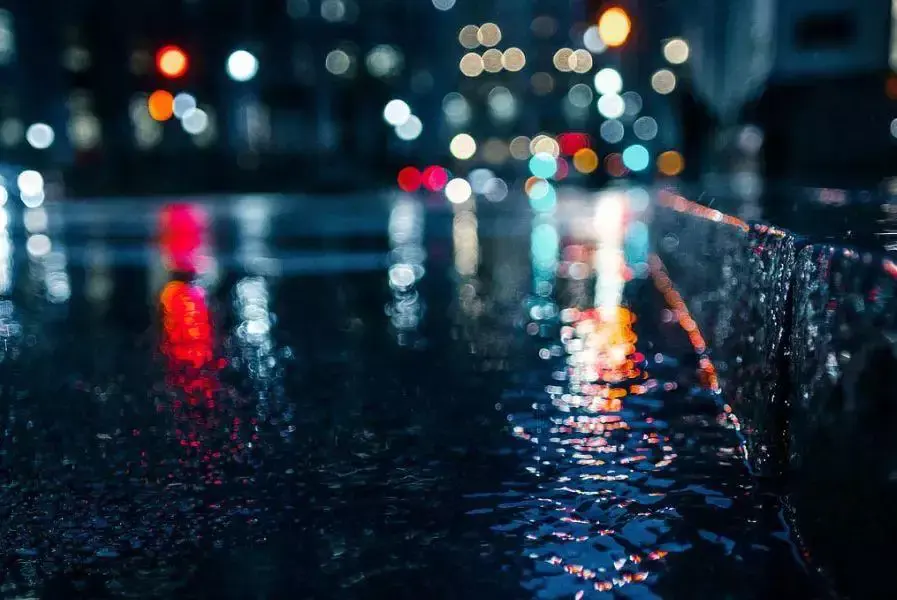 Temporal se aproxima do litoral de São Paulo com 100mm de chuva, ventos intensos de 100 km/h e granizo