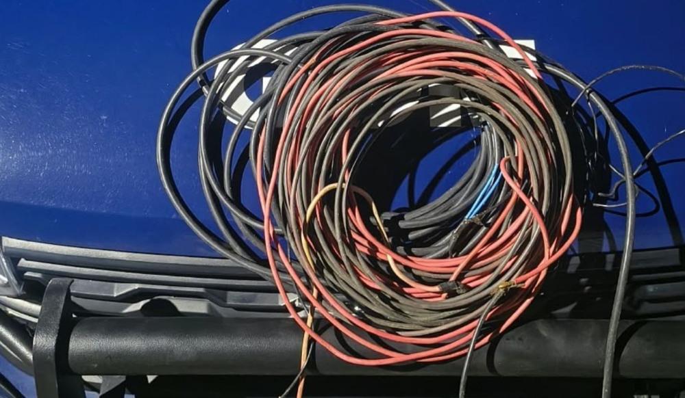 Trio de menores é preso após furto de 36 metros de fio em Mongaguá