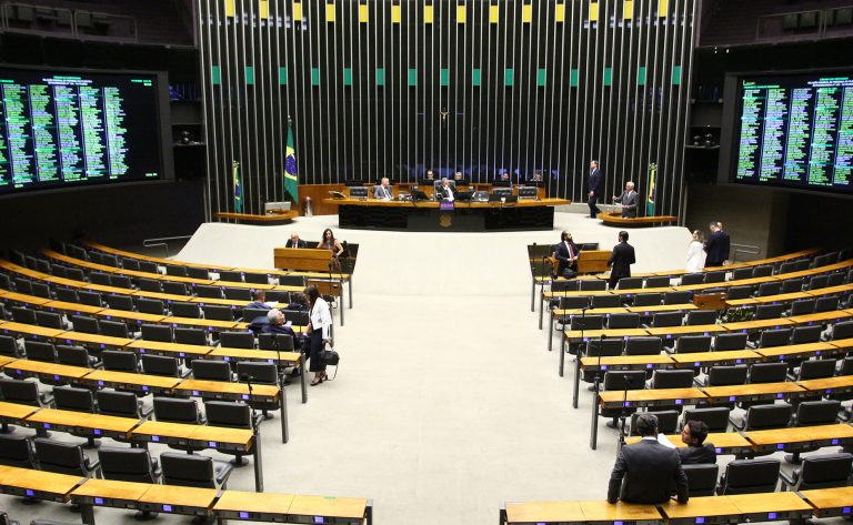 Câmara dos Deputados analisa projeto que amplia teto do microempreendedor individual