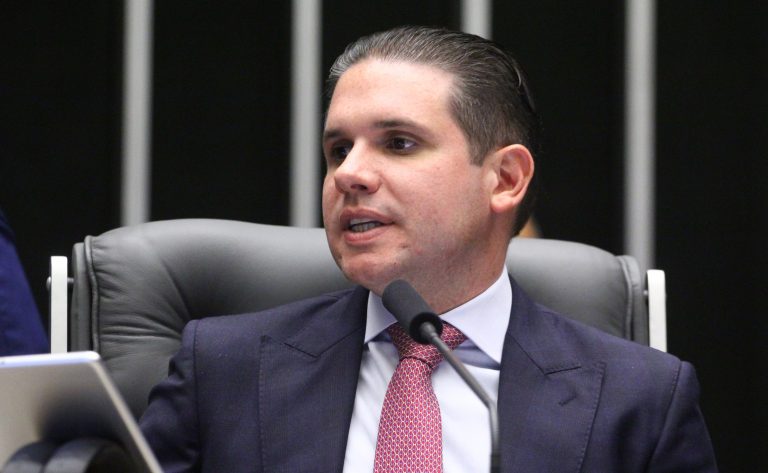 Congresso promulga fim da escala 6x1 e aposentadoria especial