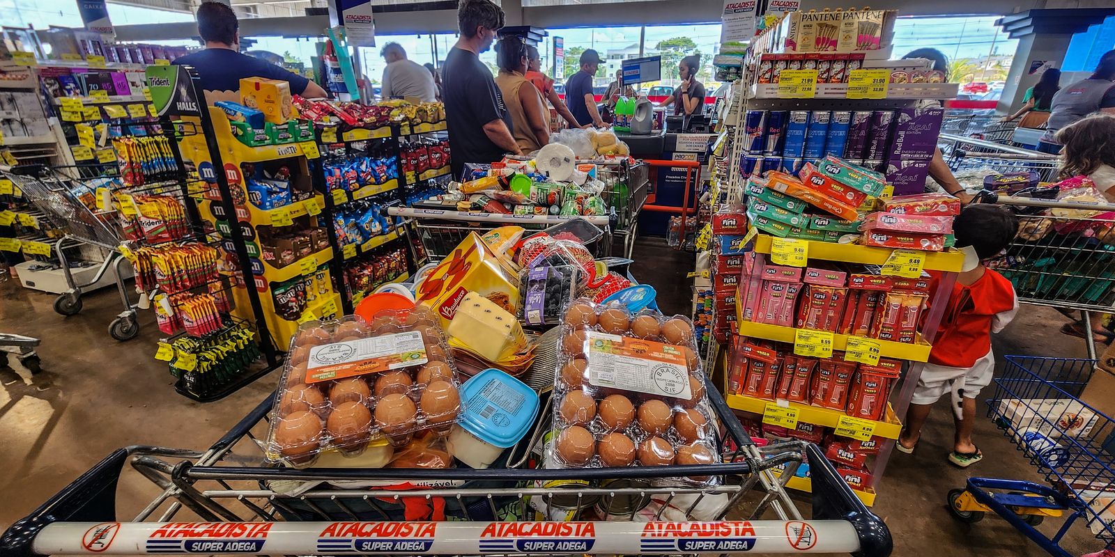 Consumo de alimentos cresce após proibição das bets no país