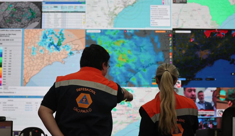 Defesa Civil coloca todo o estado de SP em atenção para três dias de chuva