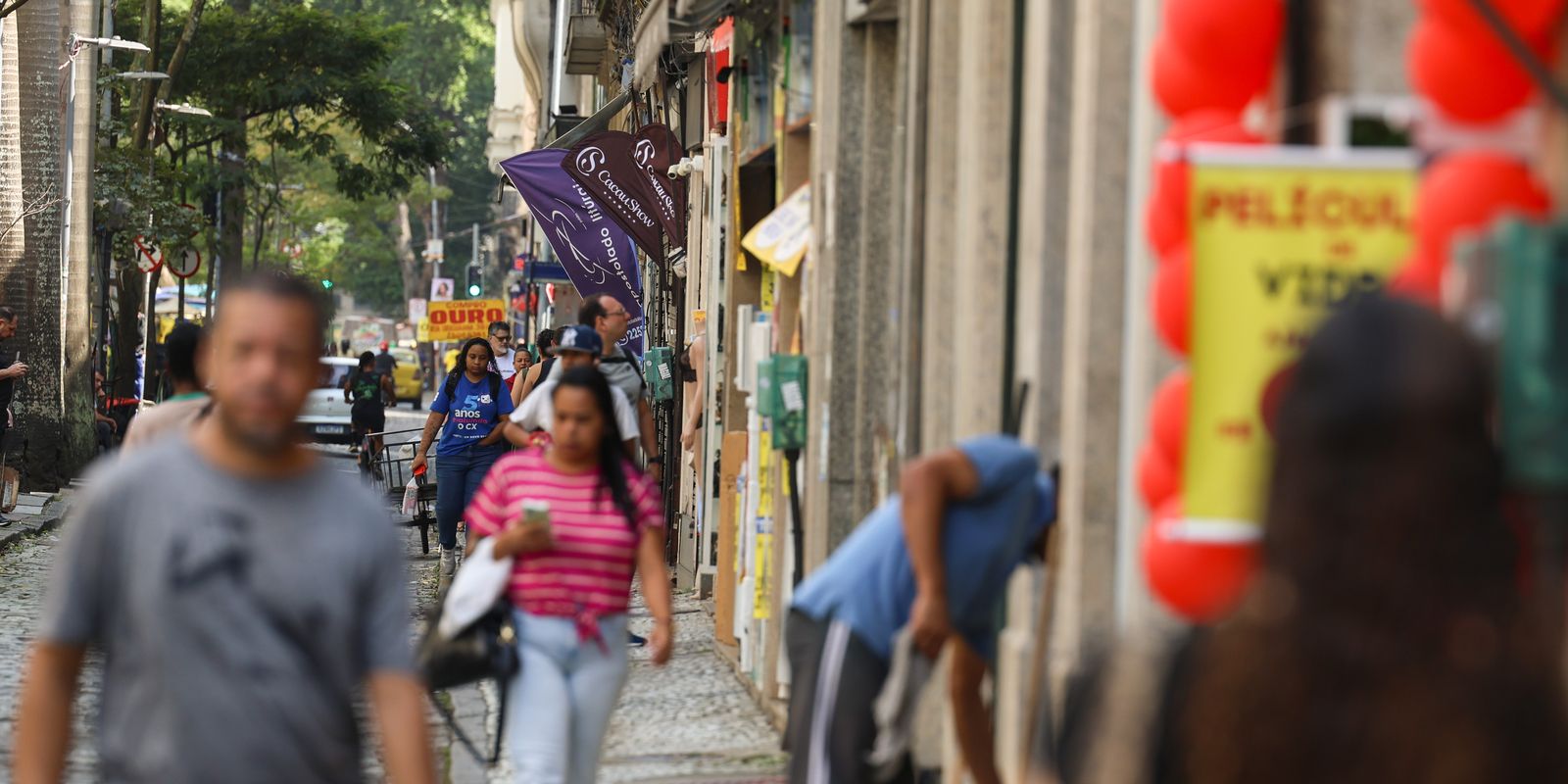 Fim da escala 6x1 traz esperança de mais tempo livre e saúde no Brasil