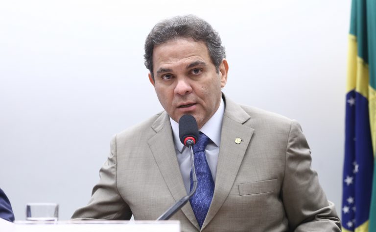 Novo projeto exige teor mínimo de polpa de açaí em alimentos e bebidas