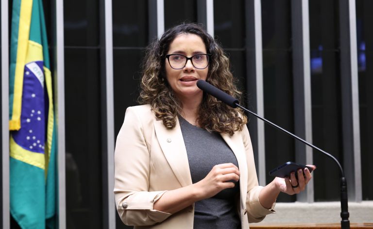 Projeto de lei garante licença médica remunerada para conselheiros tutelares