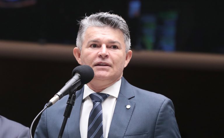 Proposta altera gestão municipal de áreas públicas em loteamentos