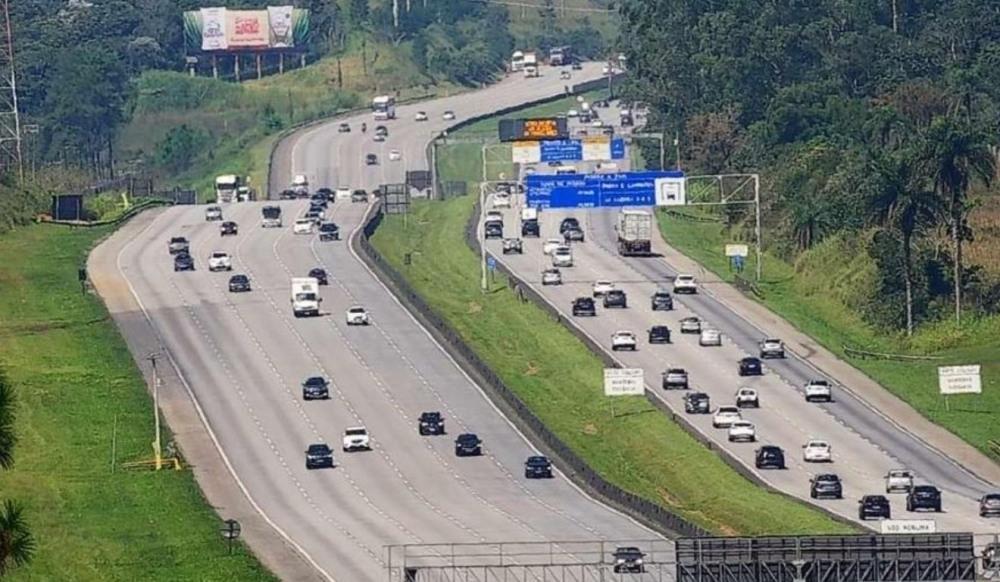 Rodovias da região devem receber até 314 mil veículos no feriado prolongado