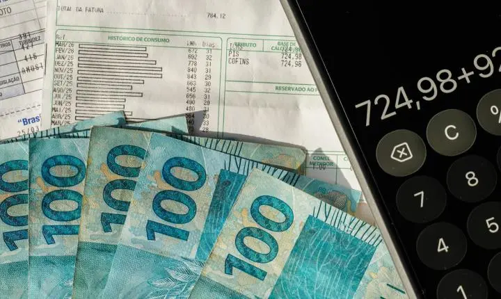 Arrecadação federal supera R$ 2 trilhões nos primeiros oito meses de 2026