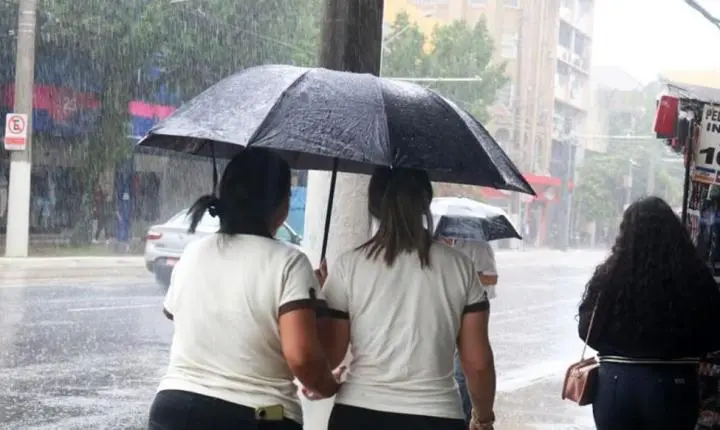 Baixada Santista terá 'vai e vem' de calor e chuva durante a semana