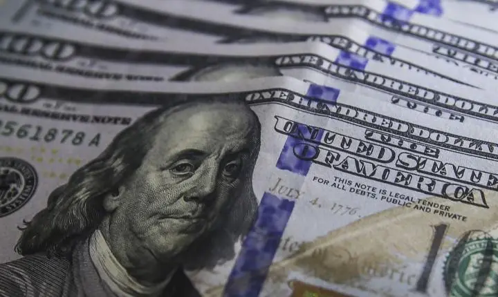 Balança comercial brasileira registra superávit de US$ 9,8 bilhões com alta nas exportações em junho