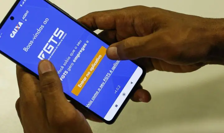 Caixa antecipa pagamentos do saque-aniversário do FGTS para trabalhadores demitidos