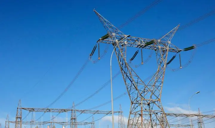 Governo regulamenta abertura do mercado livre de energia para residências até 2028
