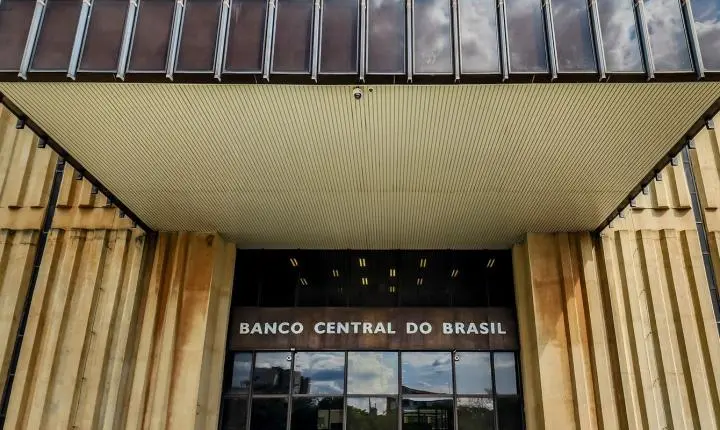 Copom inicia reunião para definir a Taxa Selic sob expectativa de corte