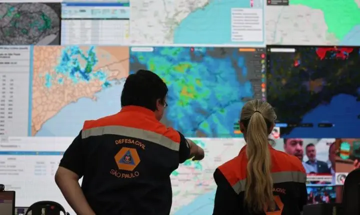 Defesa Civil coloca todo o estado de SP em atenção para três dias de chuva