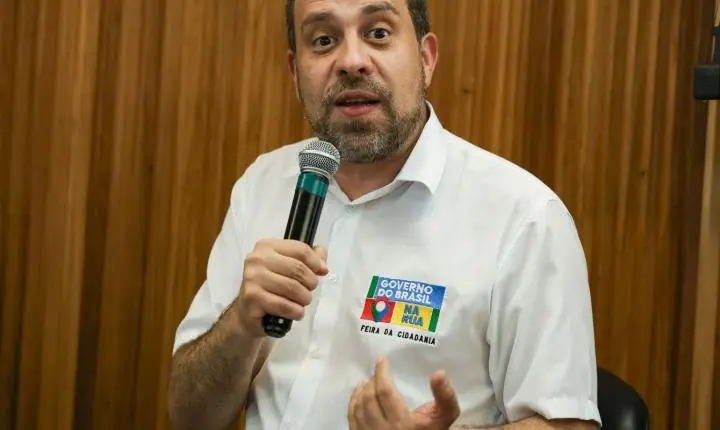 Boulos critica alta do diesel nos postos e classifica como 