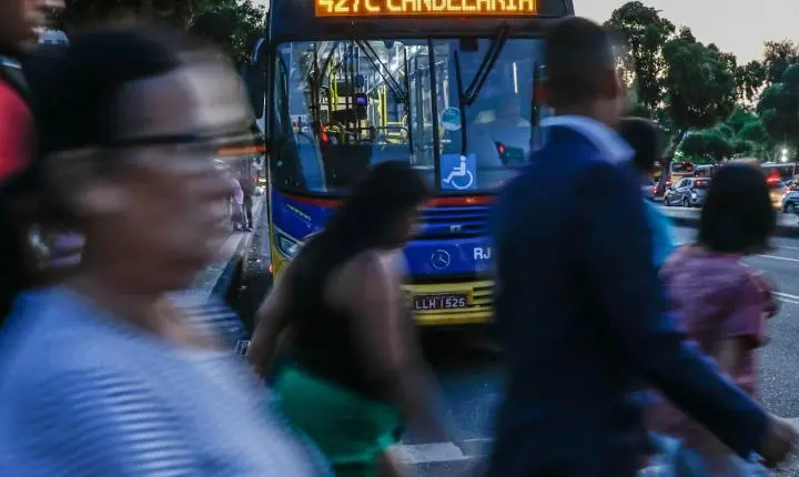 Obesidade no Brasil triplica em três décadas e atinge um quarto dos adultos
