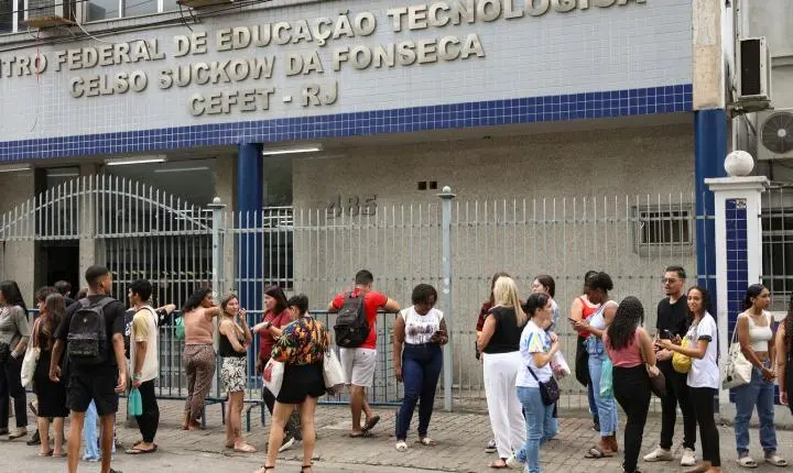 Rio de Janeiro garante transporte gratuito no Enem para 150 mil estudantes