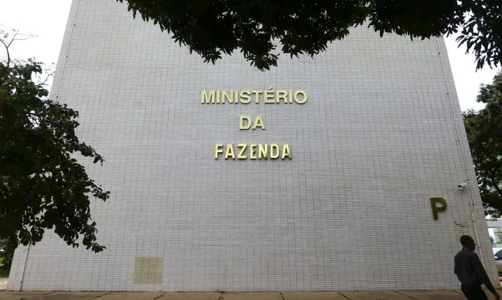 Fazenda alerta para site falso do Novo Desenrola Brasil em meio a golpes contra endividados