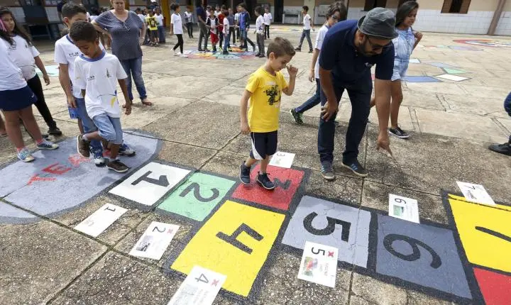 Férias escolares de 2027 serão ajustadas devido à Copa do Mundo Feminina