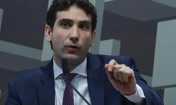 Galípolo critica empresas que pressionam por uso do Fundo Garantidor de Crédito