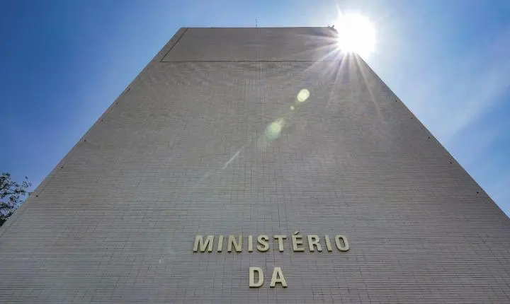 Bloqueio de R$ 22,1 bilhões no Orçamento de 2026 visa cumprir arcabouço fiscal