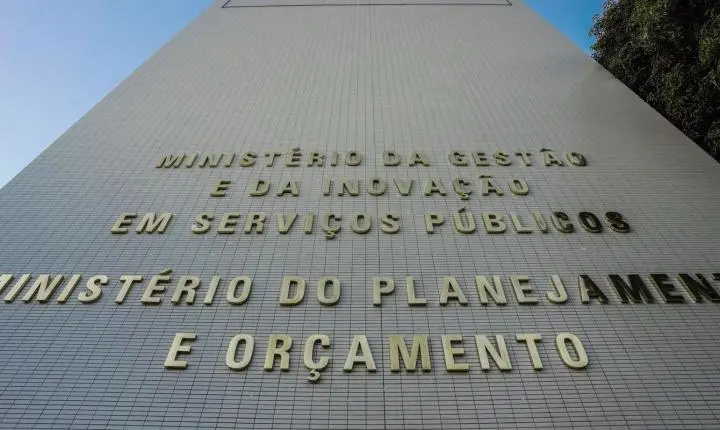 Governo autoriza crédito suplementar de R$ 5,2 bilhões para saúde e BPC