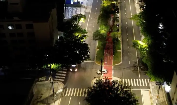 Guarujá reduz limite de velocidade na Avenida Dom Pedro I