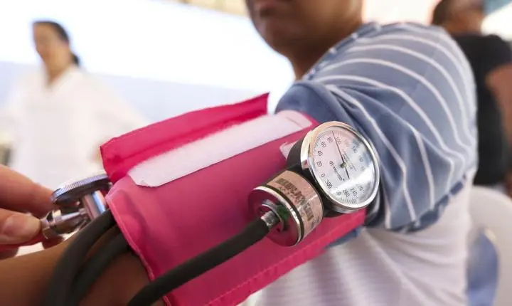 Hipertensão: uma condição silenciosa e hereditária que exige novos hábitos