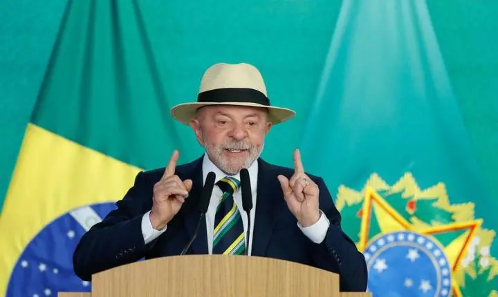 Lula é reeleito presidente da República no 2º turno