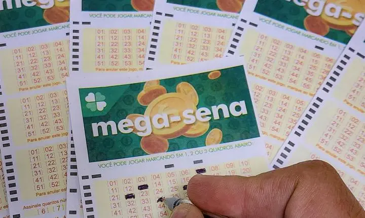 Mega-Sena acumula e prêmio principal atinge R$ 16 milhões