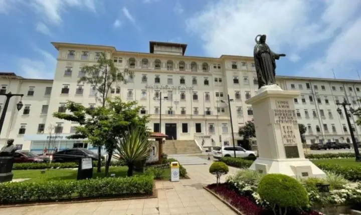 Menino de 14 anos esfaqueado pelo pai recebe alta em Santos