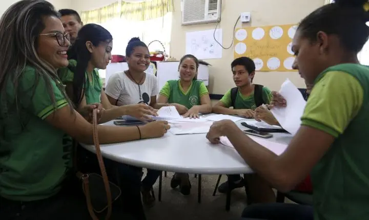 Estudantes do Pé-de-Meia nascidos em setembro e outubro recebem parcela de pagamentos