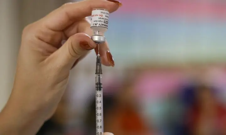 A vacinação contra o HPV reduziu a presença do vírus em quase metade dos jovens brasileiros