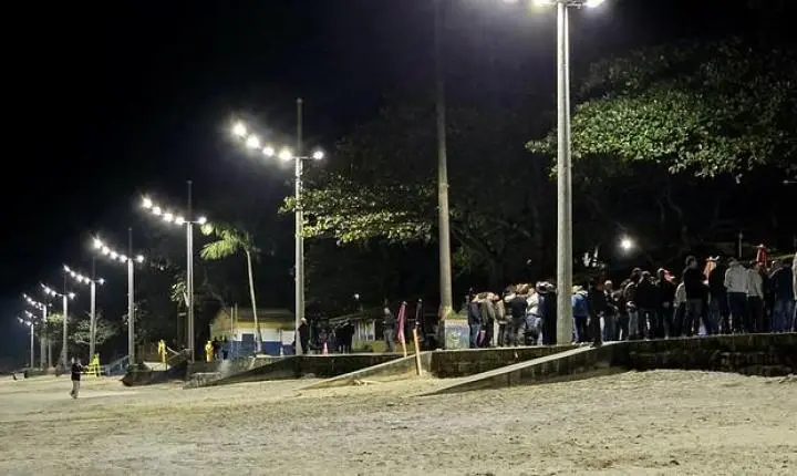 Prefeitura de Guarujá implanta iluminação em LED na orla da Praia do Guaiúba