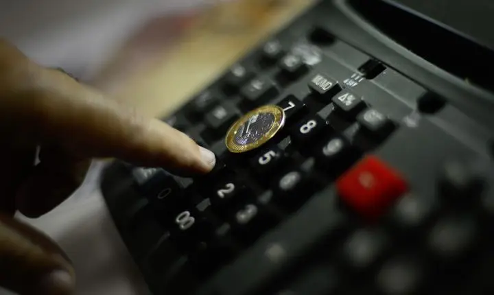 Prévia da inflação desacelera e registra alta de 0,06% em julho
